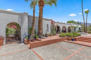 932 W San Martin Drive, Tucson, AZ 85704