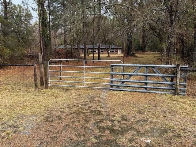 1521 SE 163RD STREET, Hawthorne, FL 32640