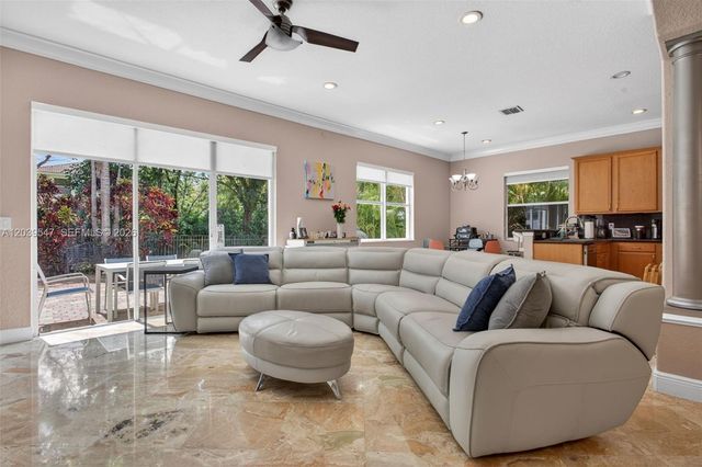 4907 Cypress Way, Coconut Creek, FL 33073