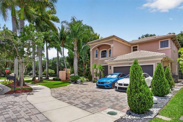 4907 Cypress Way, Coconut Creek, FL 33073