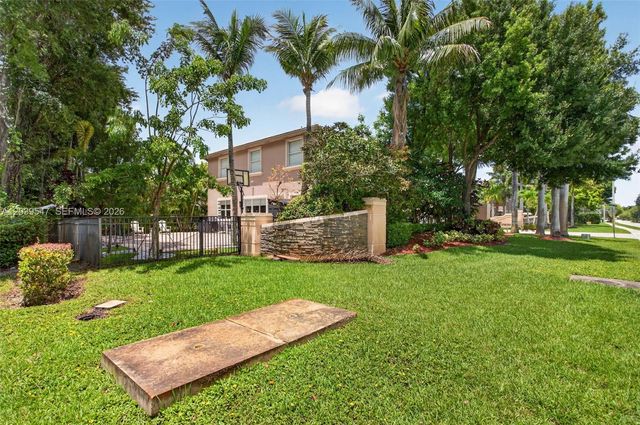 4907 Cypress Way, Coconut Creek, FL 33073