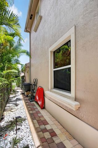 4907 Cypress Way, Coconut Creek, FL 33073
