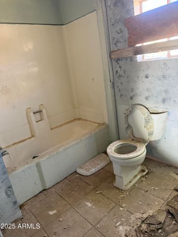 645 W SONORA Street, Superior, AZ 85173