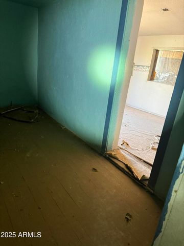 645 W SONORA Street, Superior, AZ 85173