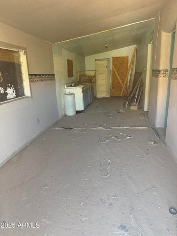 645 W SONORA Street, Superior, AZ 85173