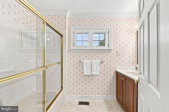 501 MAHONEY DR, Downingtown, PA 19335