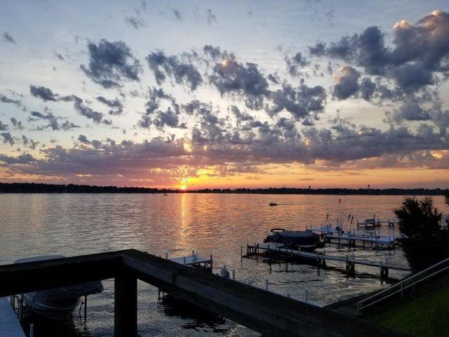 4222 Maple DRIVE, Delavan, WI 53115