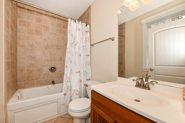 4222 Maple DRIVE, Delavan, WI 53115