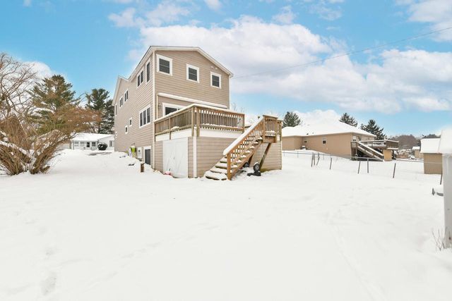 4222 Maple DRIVE, Delavan, WI 53115