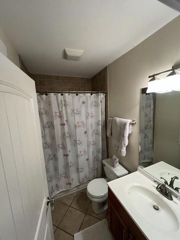 4222 Maple DRIVE, Delavan, WI 53115