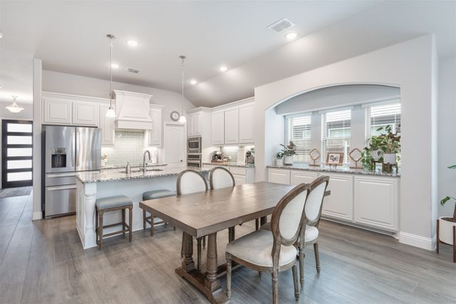 204 Garden Grove Drive, Waxahachie, TX 75165