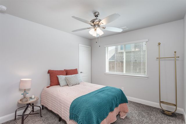 204 Garden Grove Drive, Waxahachie, TX 75165