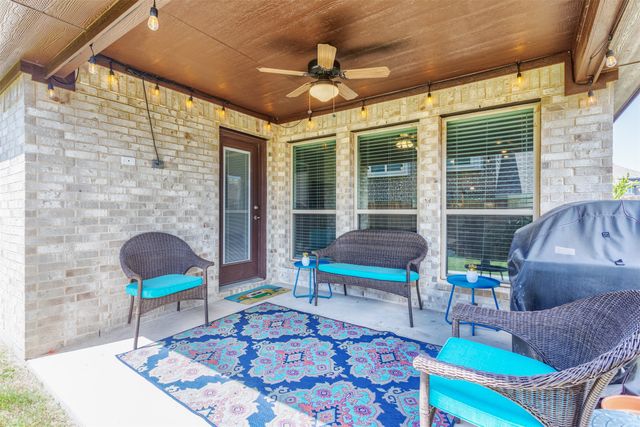 204 Garden Grove Drive, Waxahachie, TX 75165