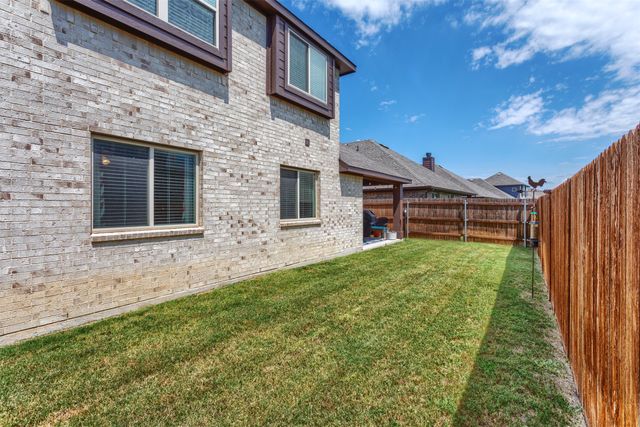 204 Garden Grove Drive, Waxahachie, TX 75165