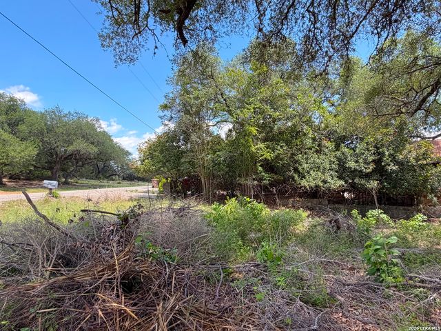 273 Scenic Dr., Canyon Lake, TX 78133