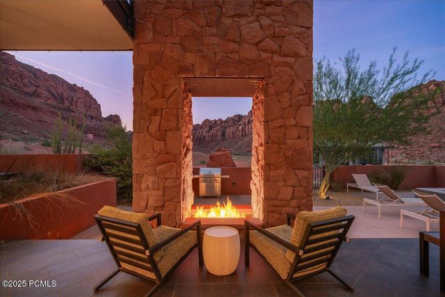 768 Sanctuary Place, Ivins, UT 84738