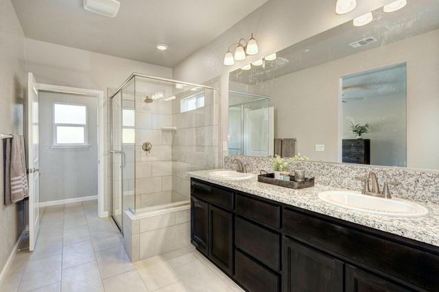 1144 Palmer Rd, Galt, CA 95632