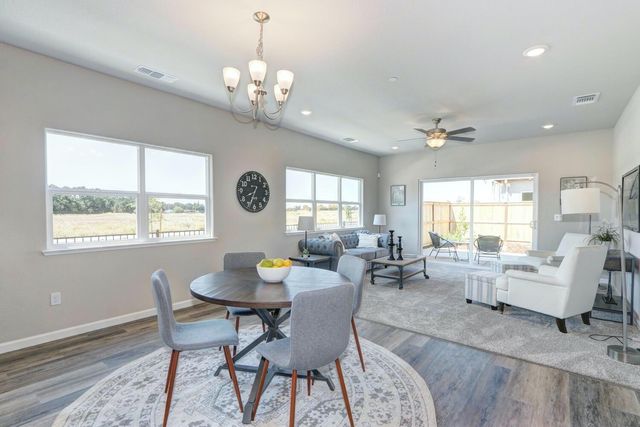 1144 Palmer Rd, Galt, CA 95632