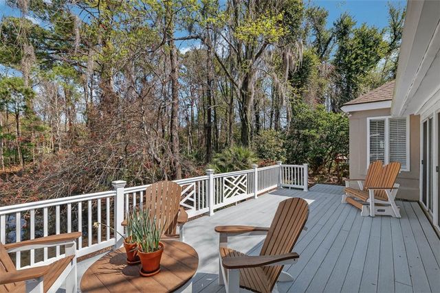 214 W Davis Cup Court, St Simons Island, GA 31522