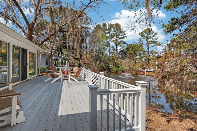 214 W Davis Cup Court, St Simons Island, GA 31522