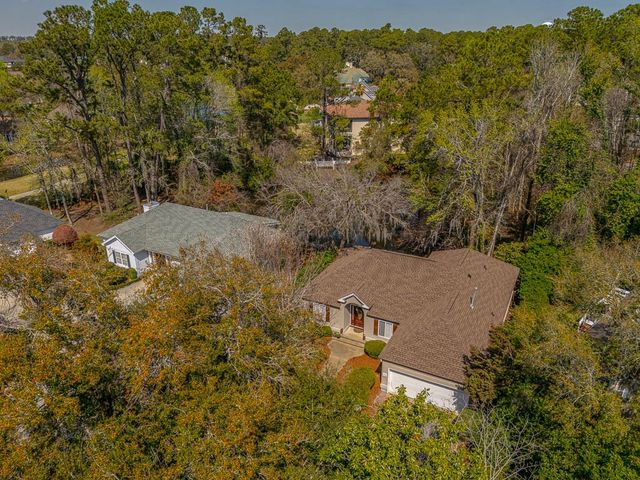 214 W Davis Cup Court, St Simons Island, GA 31522