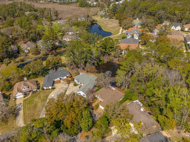 214 W Davis Cup Court, St Simons Island, GA 31522