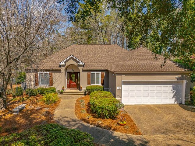 214 W Davis Cup Court, St Simons Island, GA 31522
