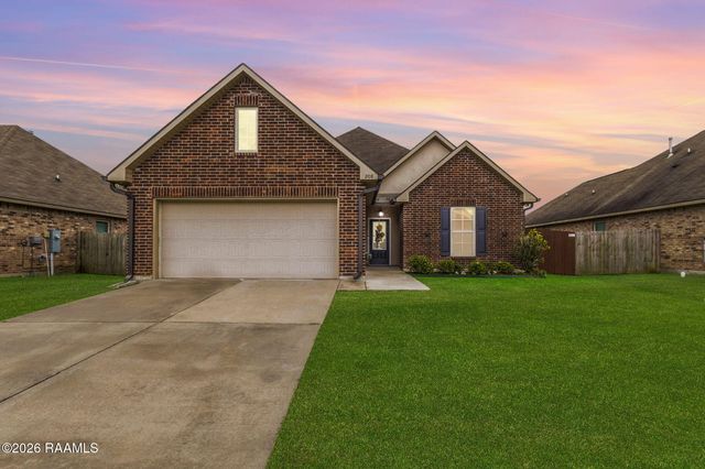 208 Saint Faith Street, Youngsville, LA 70592