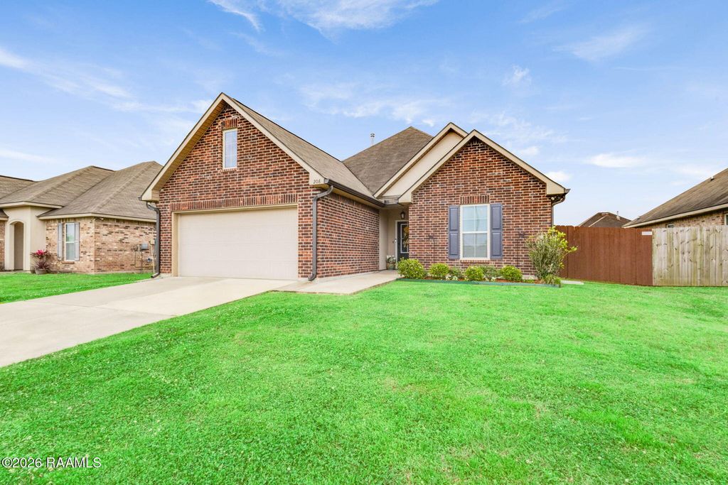 208 Saint Faith Street, Youngsville, LA 70592