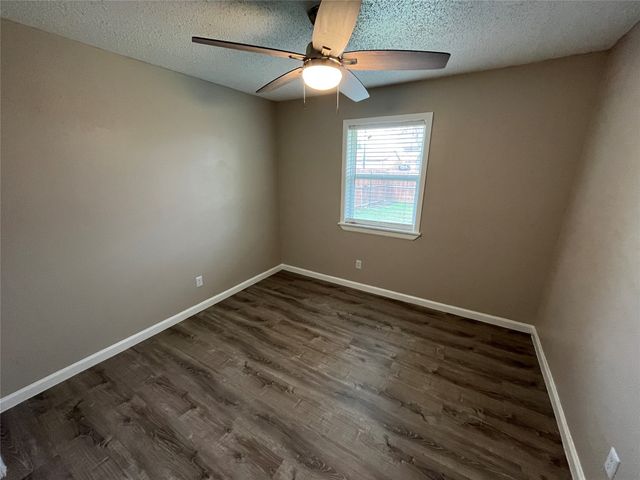 621 Asbury Park, Garland, TX 75043