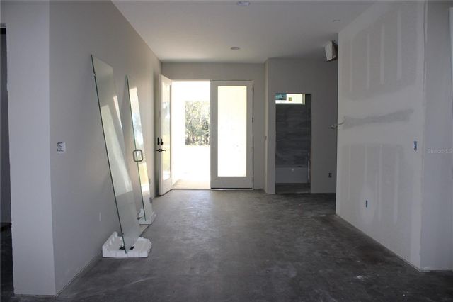 6666 N DORMANY ROAD, Plant City, FL 33565