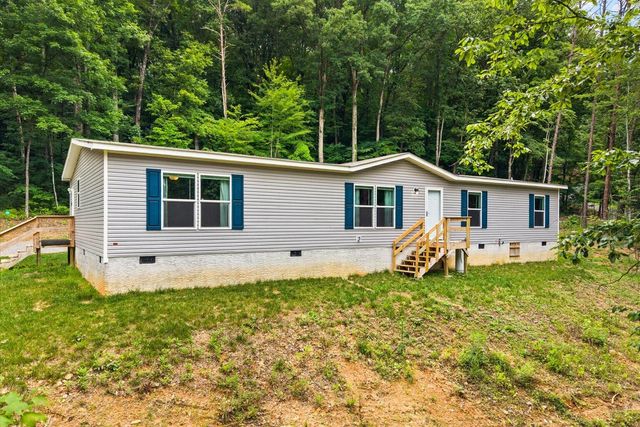 303 Smith Mountain Road, Dunlap, TN 37327