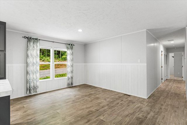 303 Smith Mountain Road, Dunlap, TN 37327