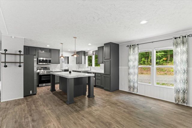 303 Smith Mountain Road, Dunlap, TN 37327