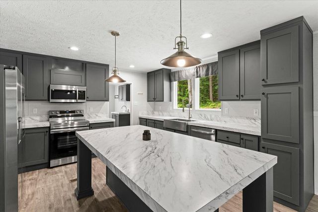 303 Smith Mountain Road, Dunlap, TN 37327