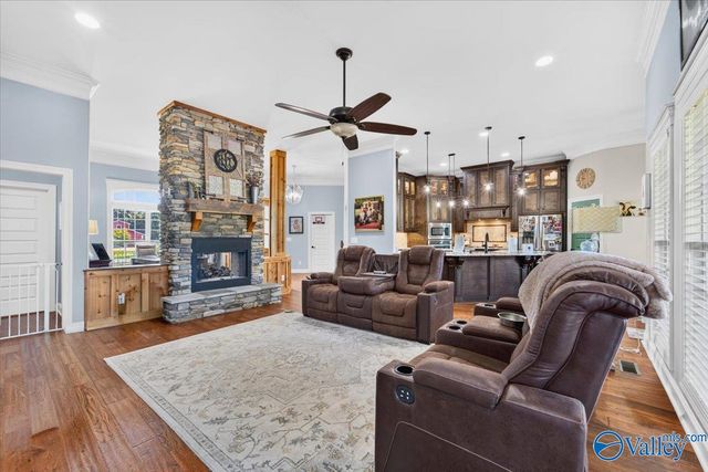 2950 Old Big Cove Road SE, Owens Cross Roads, AL 35763