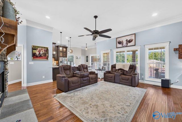 2950 Old Big Cove Road SE, Owens Cross Roads, AL 35763