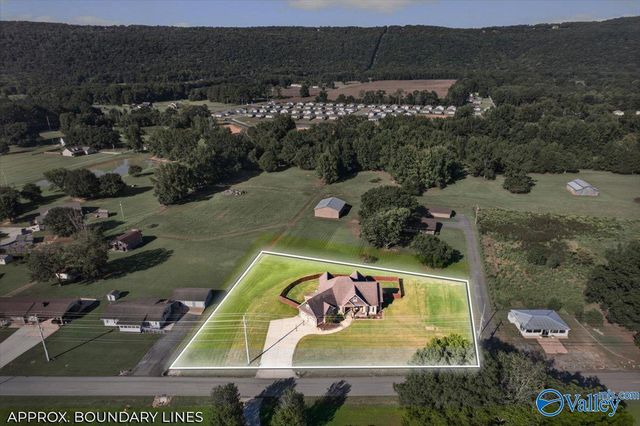 2950 Old Big Cove Road SE, Owens Cross Roads, AL 35763