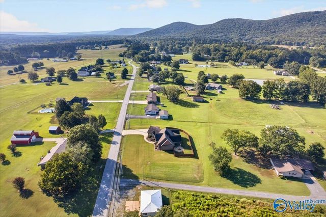 2950 Old Big Cove Road SE, Owens Cross Roads, AL 35763