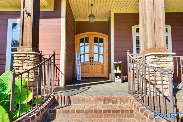 2950 Old Big Cove Road SE, Owens Cross Roads, AL 35763