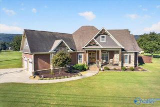 2950 Old Big Cove Road SE, Owens Cross Roads, AL 35763