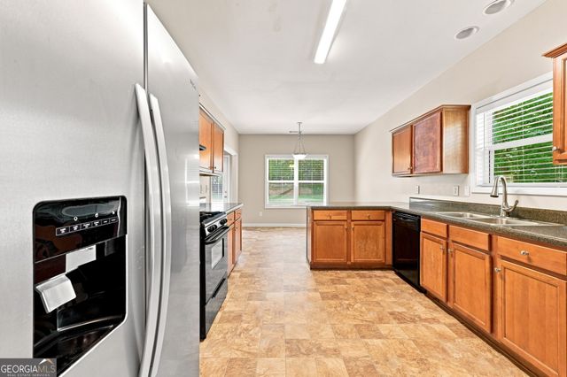 25 Trayton Way, Hiram, GA 30141