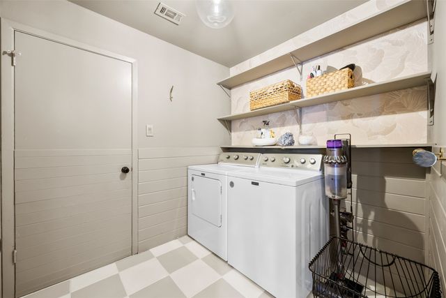 109 Hillside Drive W, Burleson, TX 76028