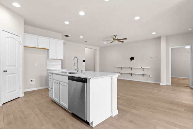 2205 Singletree BND, Georgetown, TX 78628