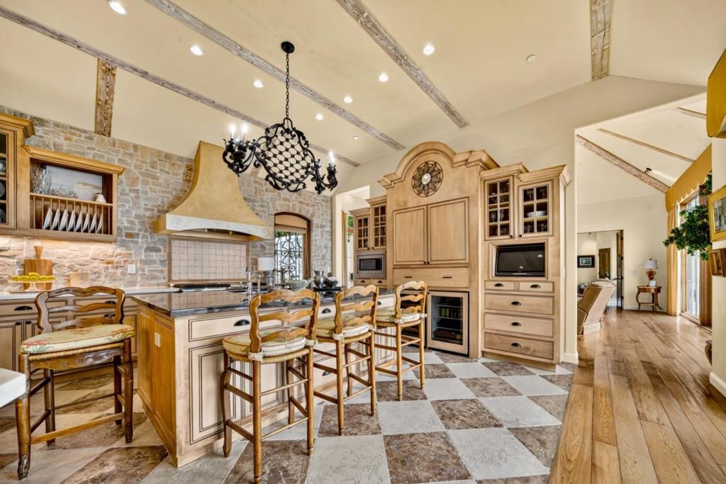 Image 13 of property listing at 3365 17 Mile Drive, Pebble Beach, CA 93953