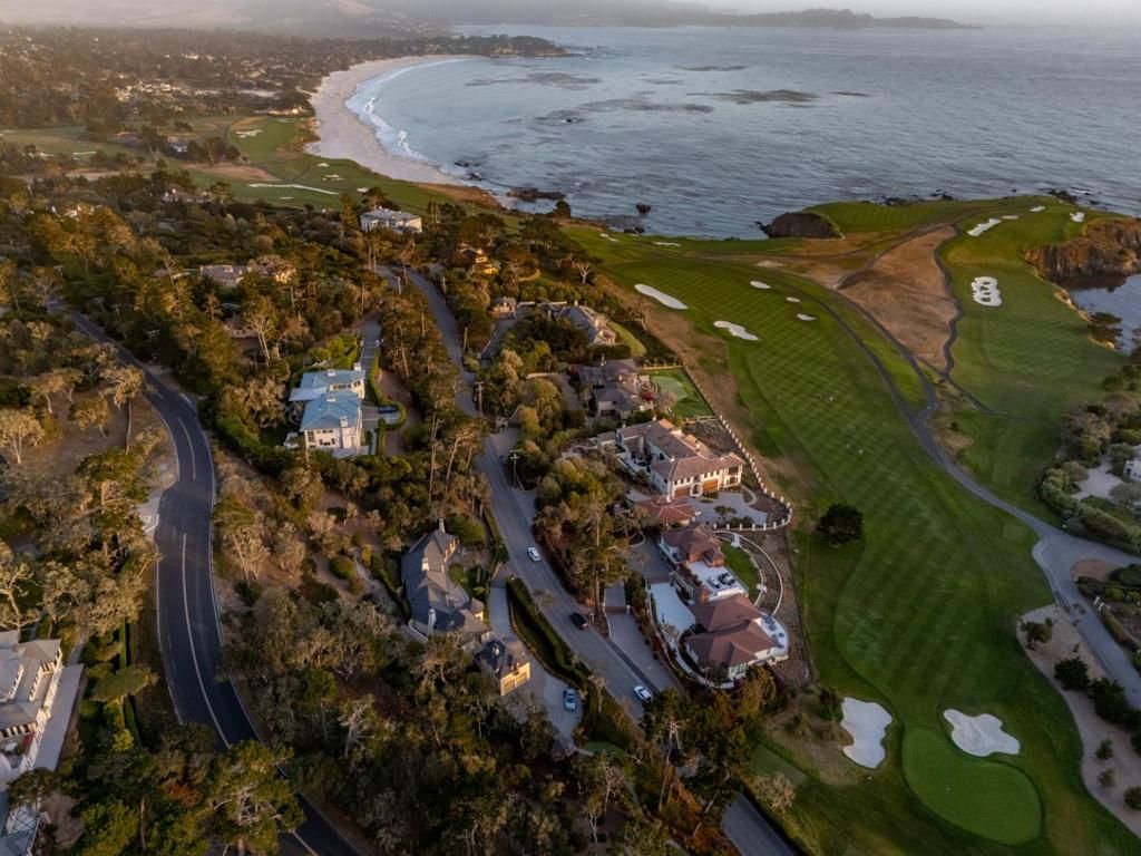 Image 40 of property listing at 3365 17 Mile Drive, Pebble Beach, CA 93953