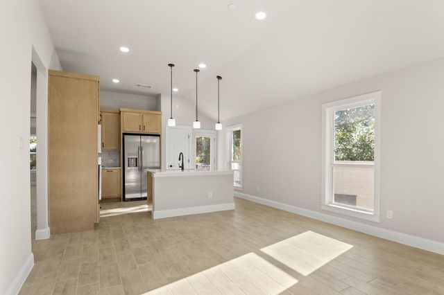 2605 Sam Bass RD 65, Round Rock, TX 78681