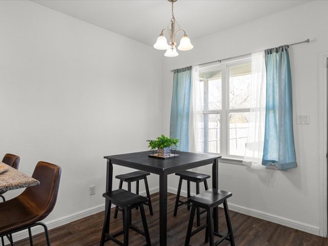 86 Tremont Street, Cleburne, TX 76031