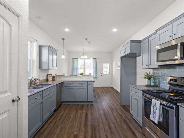 86 Tremont Street, Cleburne, TX 76031