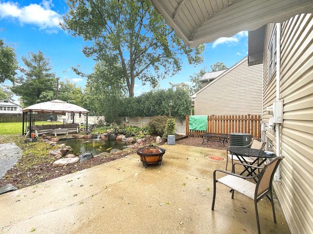 458 S Harvard Avenue, Villa Park, IL 60181